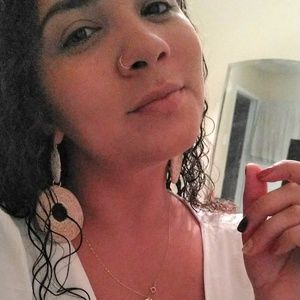 Meet your Posher, Steffany